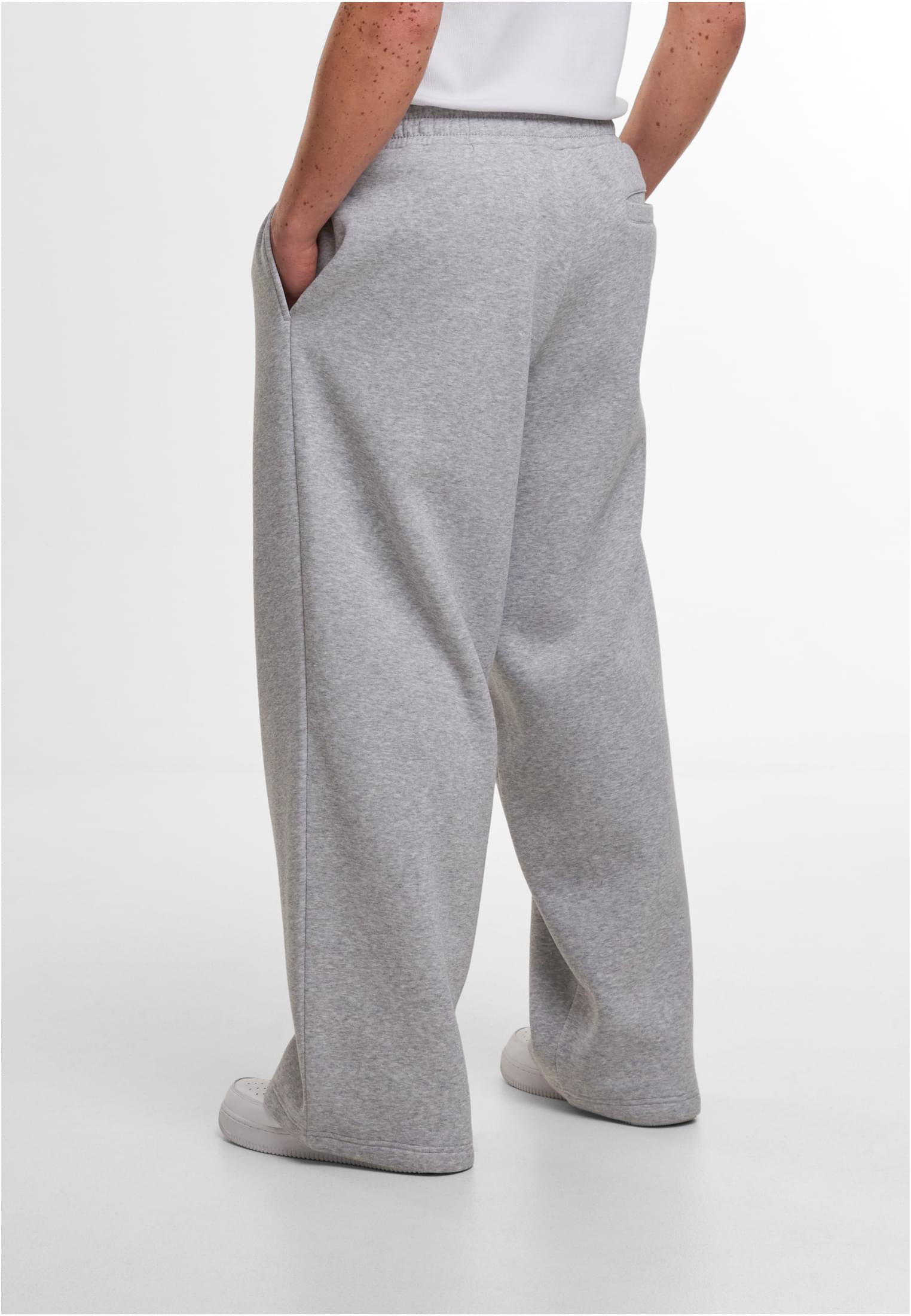 BAGGY COLLEGEPANTS